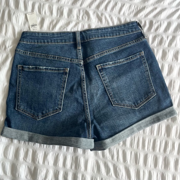 Old Navy Blue Jean Shorts with Rolled Hems - Picture 2 of 4